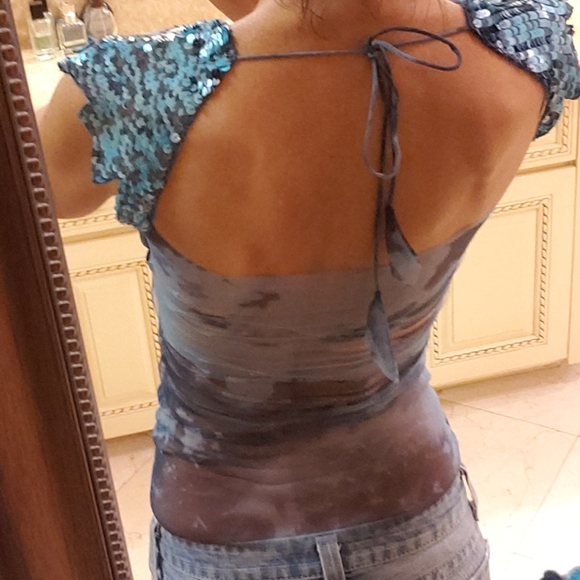 Bebe rockin' back slashed top, S - Picture 5 of 11